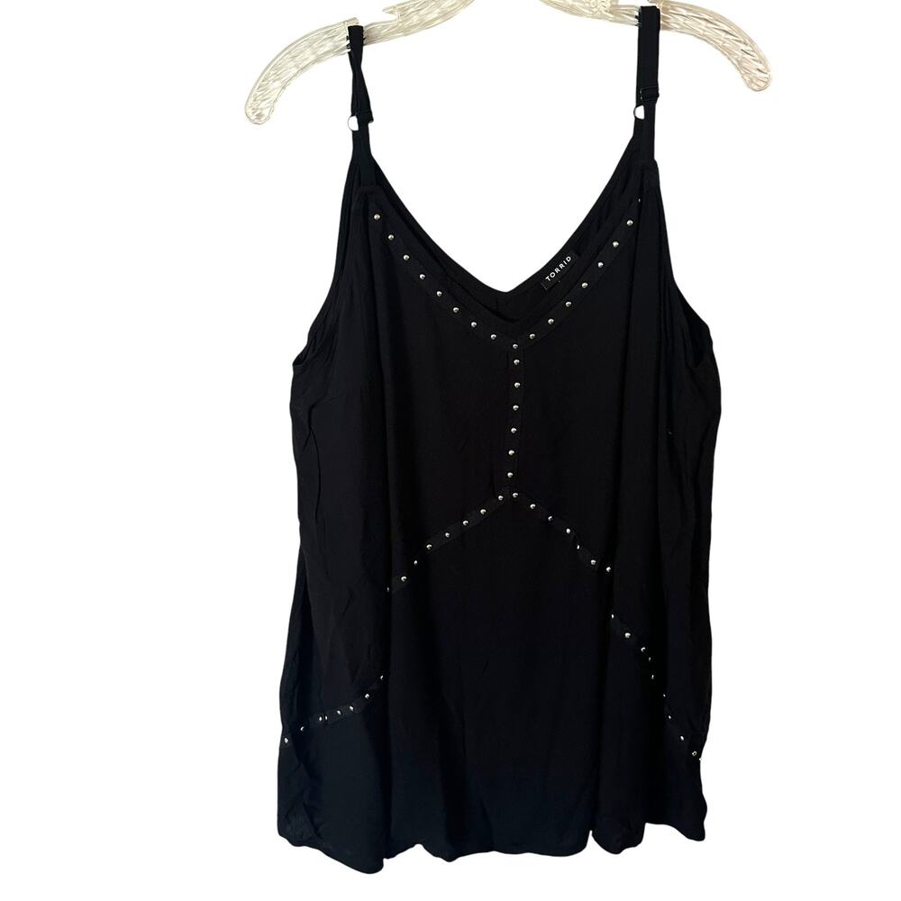 Torrid Studded Cami Womens Size 2X Black V-Neck Tank Edgy Sleeveless Top - Picture 2 of 10